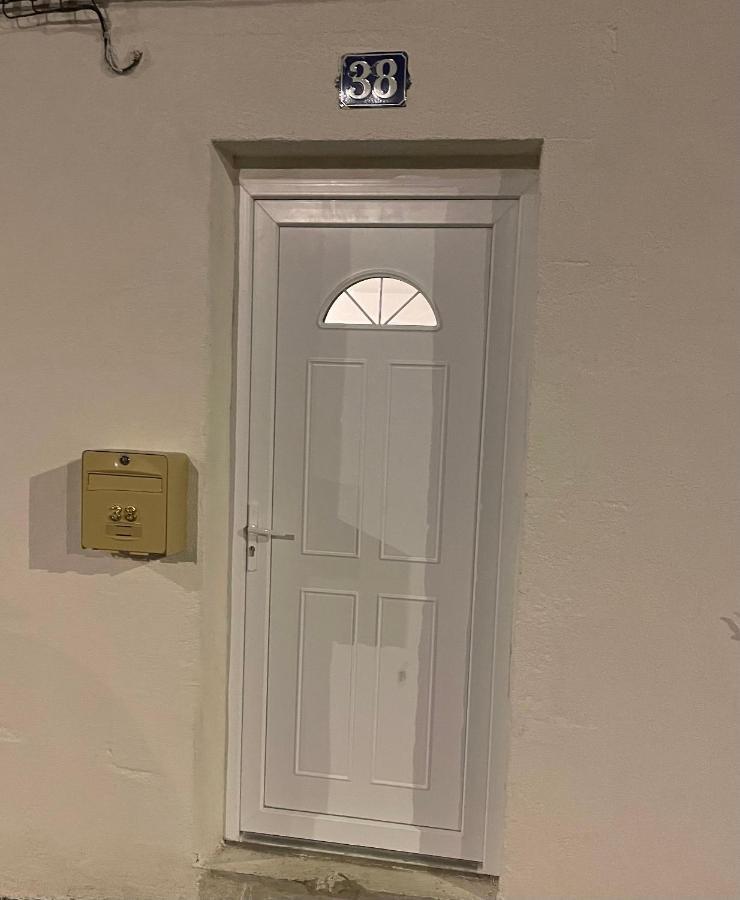 Maison Meublee Avec Parking ムーラン エクステリア 写真